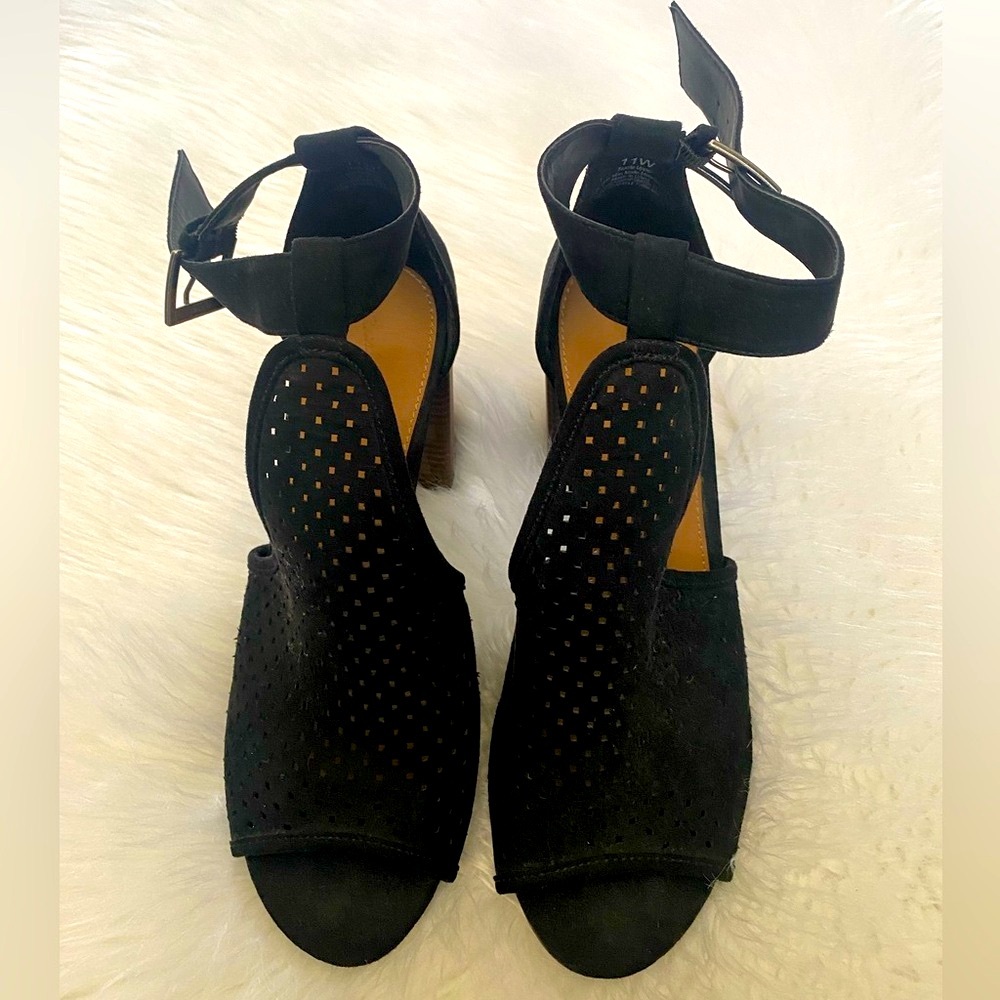 Universal Thread Black Block Heel Sandals Sz 11W